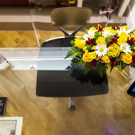 Lahouse By Premium Collection 招待所 4*