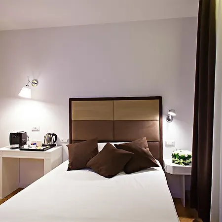 Lahouse By Premium Collection