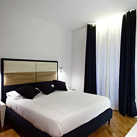 Lahouse By Premium Collection Pensión 4*