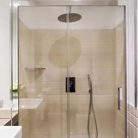 Lahouse By Premium Collection Pensión