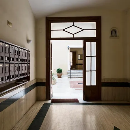 Casa de hóspedes Lahouse By Premium Collection